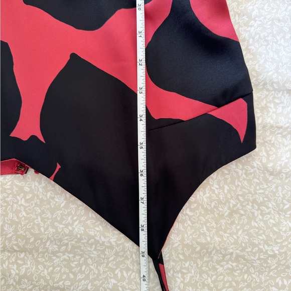 LIKE NEW! LOFT ANN TAYLOR MIDI DRESS. ADJUSTABLE STRAPS, LIGHTWEIGHT, BACK ZIP - Picture 9 of 14